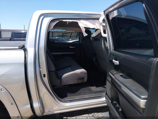 Aukcja sprzedaży 2017 Toyota Tundra Sr5 5.7l V8, vin: 5TFDW5F13HX673638, numer aukcji: 45023788