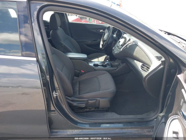 1G1ZE5ST1HF254346 Chevrolet MALIBU 1LT