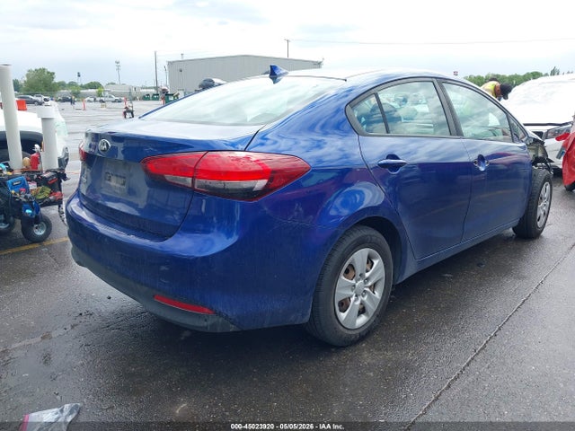 KIA FORTE LX 2017 3KPFK4A79HE148934 Image 4