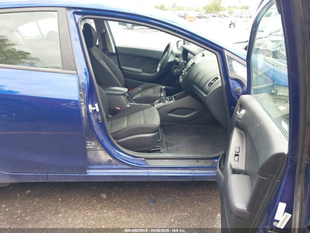 KIA FORTE LX 2017 3KPFK4A79HE148934 Image 5