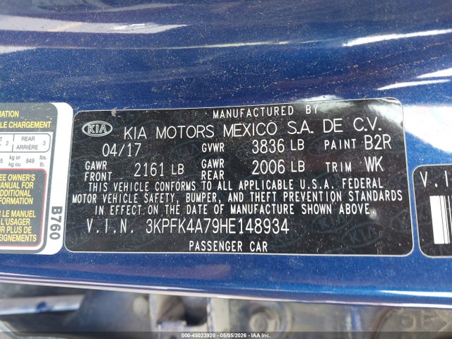 KIA FORTE LX 2017 3KPFK4A79HE148934 Image 9