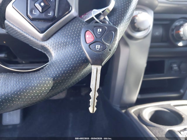 45023935 :رقم المزاد ، JTEZU5JR0G5142167 vin ، 2016 Toyota 4runner Sr5 مزاد بيع