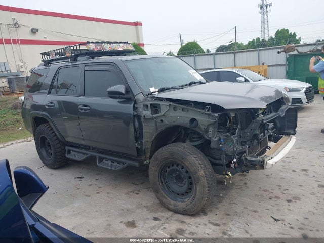 45023935 :رقم المزاد ، JTEZU5JR0G5142167 vin ، 2016 Toyota 4runner Sr5 مزاد بيع