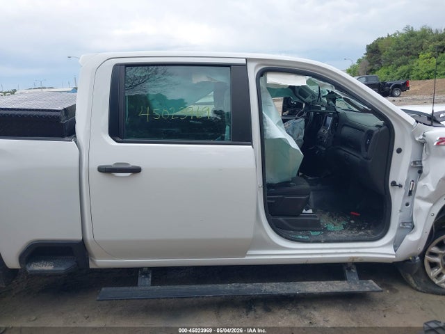 45023969 :رقم المزاد ، 2GC4YLE75R1131413 vin ، 2024 Chevrolet Silverado 2500hd 4wd  Standard Bed Work Truck مزاد بيع