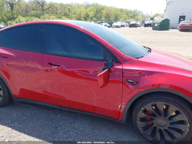 7SAYGDEF5NF563706 Tesla Model Y Performance Dual Motor All-wheel Drive