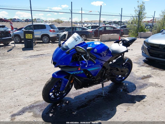 Yamaha YZFR1 2024 JYARN66E7RA004709 Image 2