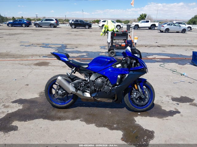 Yamaha YZFR1 2024 JYARN66E7RA004709 Image 12