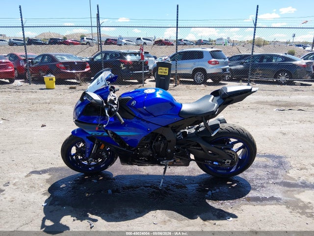 Yamaha YZFR1 2024 JYARN66E7RA004709 Image 13