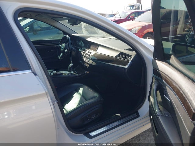 45024059 :رقم المزاد ، WBA5B1C51GG130431 vin ، 2016 Bmw 535i مزاد بيع
