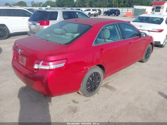 45024062 :رقم المزاد ، 4T1BF3EK5BU714717 vin ، 2011 Toyota Camry Le مزاد بيع
