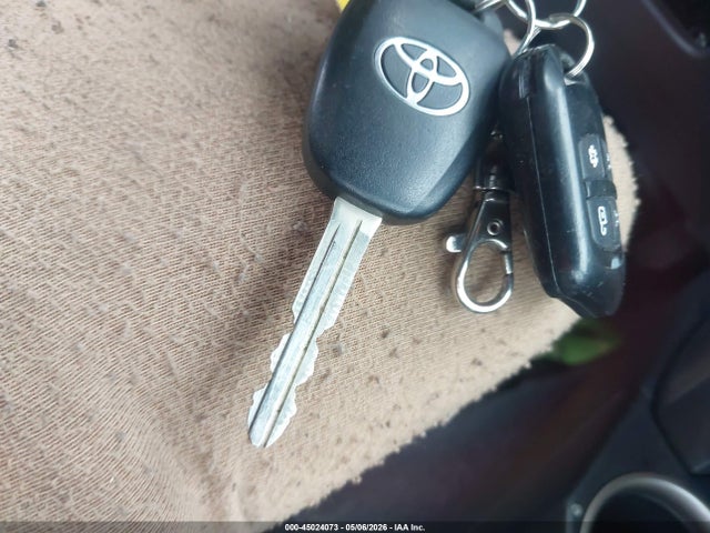 45024073 :رقم المزاد ، 2T3BFREV7FW368549 vin ، 2015 Toyota Rav4 Le مزاد بيع