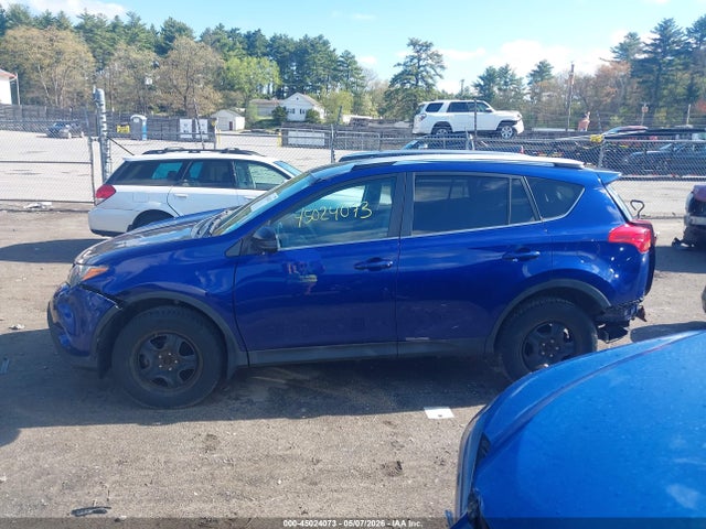 45024073 :رقم المزاد ، 2T3BFREV7FW368549 vin ، 2015 Toyota Rav4 Le مزاد بيع