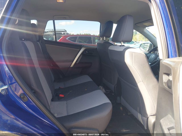 45024073 :رقم المزاد ، 2T3BFREV7FW368549 vin ، 2015 Toyota Rav4 Le مزاد بيع