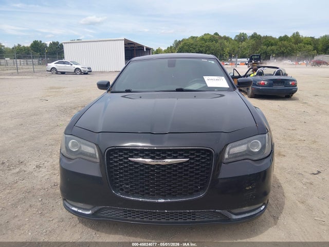 Aukcja sprzedaży 2015 Chrysler 300 300s, vin: 2C3CCABG1FH887105, numer aukcji: 45024077