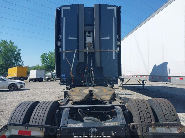 Volvo VNL 2022 4V4NC9UG0NN318708 Image 15