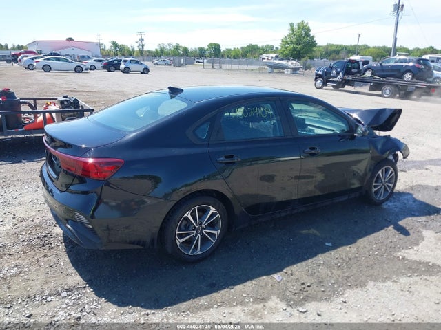45024104 :رقم المزاد ، 3KPF24AD9RE762194 vin ، 2024 Kia Forte Lxs مزاد بيع