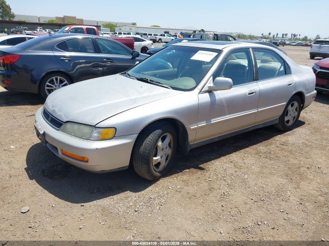 1997 Honda Accord Se მანქანა იყიდება აუქციონზე, vin: 1HGCD560XVA121224, აუქციონის ნომერი: 45024109