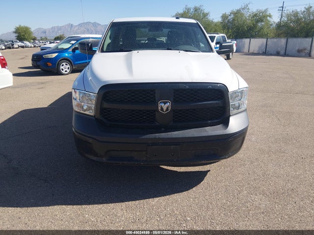 3C6RR6KG3LG269739 RAM 1500 Classic Tradesman 4x2 5&#039;7 Box