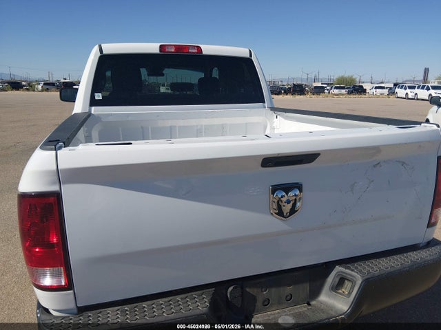 3C6RR6KG3LG269739 RAM 1500 Classic Tradesman 4x2 5&#039;7 Box