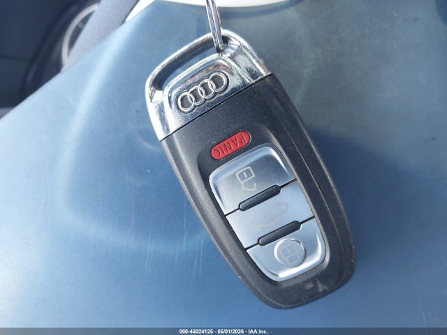 WA1C2AFP7HA002586 Audi Q5 2.0t Premium