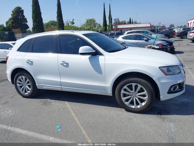 WA1C2AFP7HA002586 Audi Q5 2.0t Premium