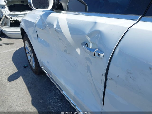 WA1C2AFP7HA002586 Audi Q5 2.0t Premium