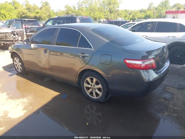 45024137 :رقم المزاد ، 4T1BE46K37U720515 vin ، 2007 Toyota Camry Le مزاد بيع