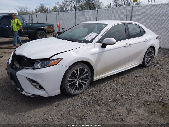 2018 Toyota Camry Se მანქანა იყიდება აუქციონზე, vin: 4T1B11HKXJU559174, აუქციონის ნომერი: 45024138