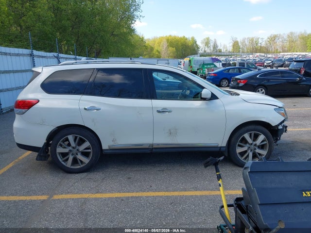 Продажа на аукционе авто 2013 Nissan Pathfinder Platinum, vin: 5N1AR2MM4DC660593, номер лота: 45024140