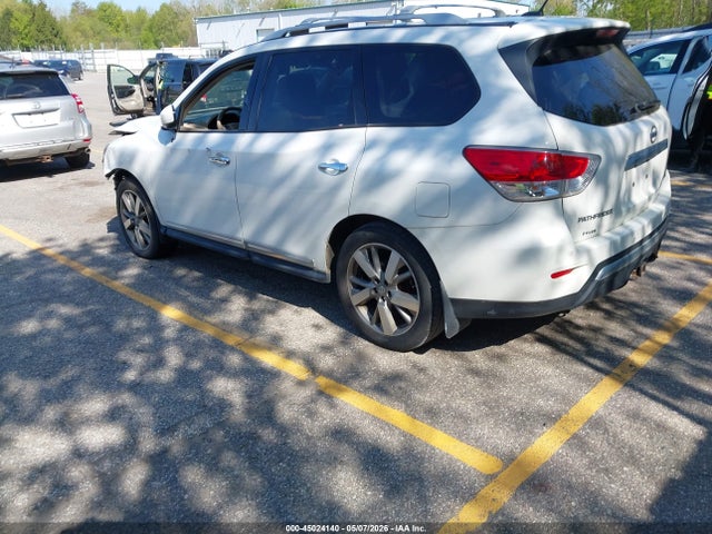 Продажа на аукционе авто 2013 Nissan Pathfinder Platinum, vin: 5N1AR2MM4DC660593, номер лота: 45024140