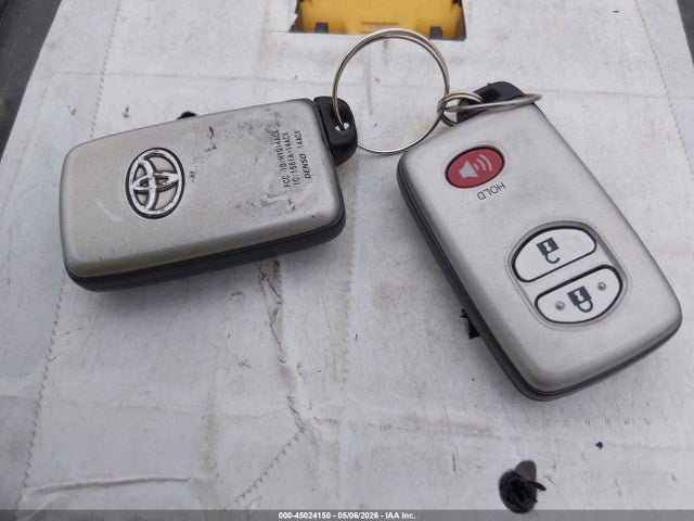 2013 Toyota 4runner Limited მანქანა იყიდება აუქციონზე, vin: JTEBU5JR0D5118027, აუქციონის ნომერი: 45024150