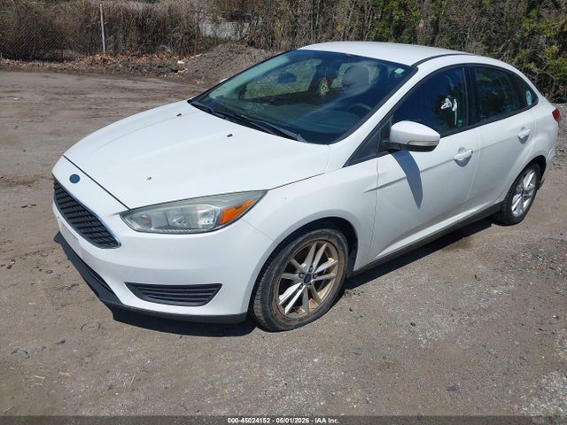 Продажа на аукционе авто 2015 Ford Focus Se, vin: 1FADP3F25FL258728, номер лота: 45024152