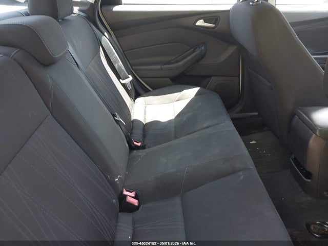 Продажа на аукционе авто 2015 Ford Focus Se, vin: 1FADP3F25FL258728, номер лота: 45024152