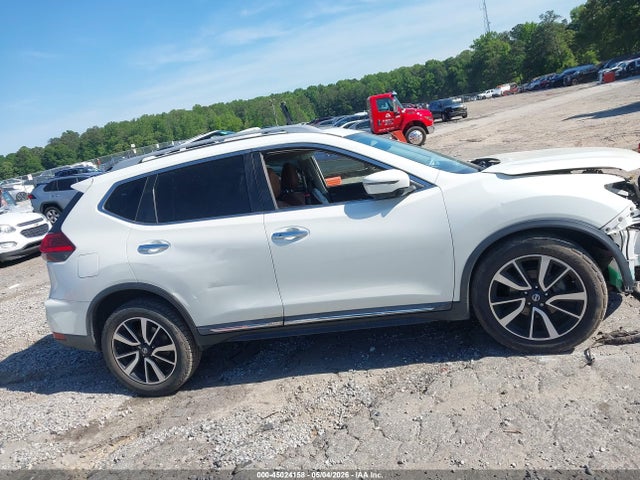 45024158 :رقم المزاد ، 5N1AT2MT4HC834757 vin ، 2017 Nissan Rogue Sl مزاد بيع