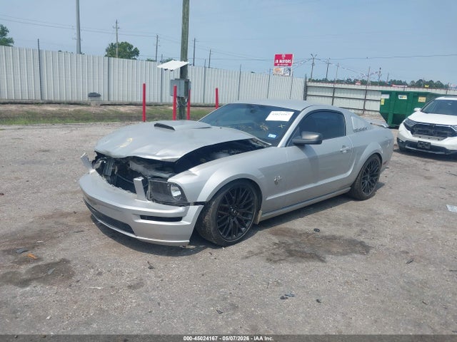 2009 Ford Mustang Gt/gt Premium მანქანა იყიდება აუქციონზე, vin: 1ZVHT82H195102349, აუქციონის ნომერი: 45024167
