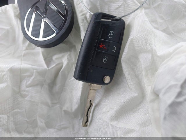 2024 Volkswagen Jetta 1.5t Sport მანქანა იყიდება აუქციონზე, vin: 3VWBM7BU1RM047986, აუქციონის ნომერი: 45024178