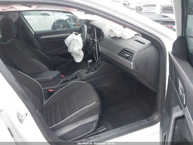 2024 Volkswagen Jetta 1.5t Sport მანქანა იყიდება აუქციონზე, vin: 3VWBM7BU1RM047986, აუქციონის ნომერი: 45024178