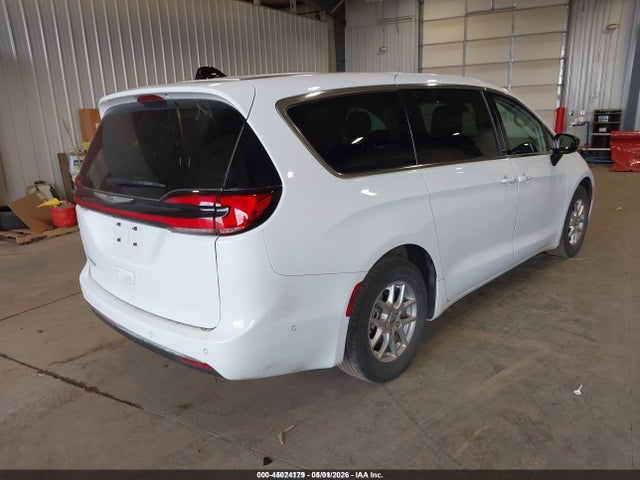 Chrysler Pacifica Touring L 2024 2C4RC1BG6RR112660 Image 4