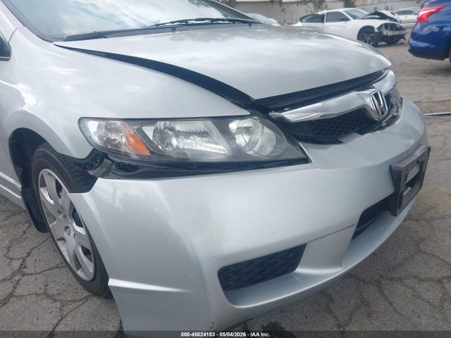 Продаж на аукціоні авто 2010 Honda Civic Lx, vin: 19XFA1F59AE045656, номер лоту: 45024183