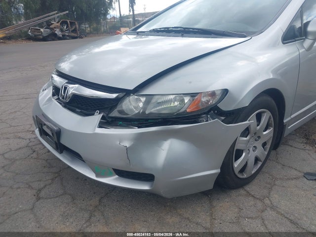 Продаж на аукціоні авто 2010 Honda Civic Lx, vin: 19XFA1F59AE045656, номер лоту: 45024183