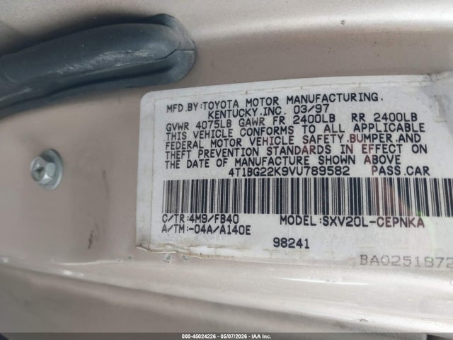 45024226 :رقم المزاد ، 4T1BG22K9VU789582 vin ، 1997 Toyota Camry Le مزاد بيع