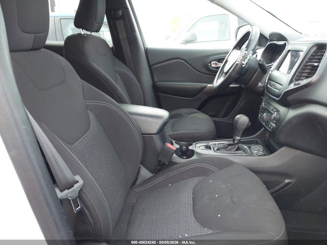 2019 Jeep Cherokee Latitude Fwd მანქანა იყიდება აუქციონზე, vin: 1C4PJLCB7KD340266, აუქციონის ნომერი: 45024240