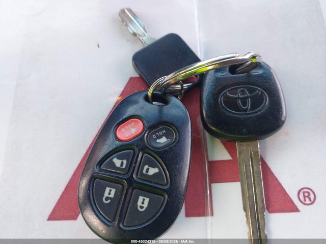 Продажа на аукционе авто 2014 Toyota Sienna Xle V6 8 Passenger, vin: 5TDYK3DC4ES476890, номер лота: 45024315