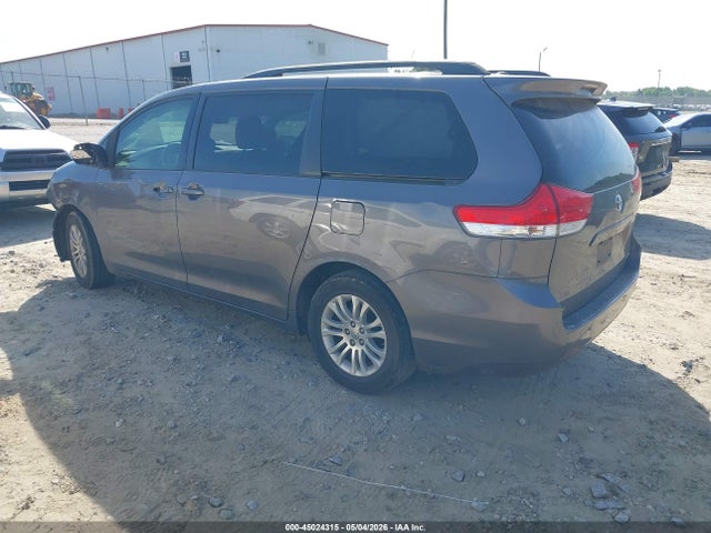 Продажа на аукционе авто 2014 Toyota Sienna Xle V6 8 Passenger, vin: 5TDYK3DC4ES476890, номер лота: 45024315