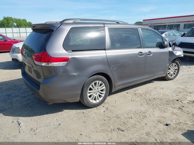 Продажа на аукционе авто 2014 Toyota Sienna Xle V6 8 Passenger, vin: 5TDYK3DC4ES476890, номер лота: 45024315