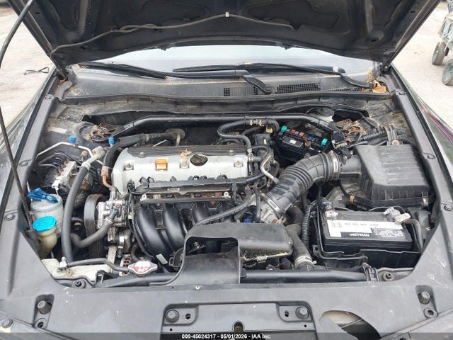 45024317 :رقم المزاد ، 1HGCS1B81CA007958 vin ، 2012 Honda Accord 2.4 Ex-l مزاد بيع