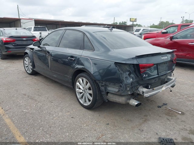 45024332 :رقم المزاد ، WAUANAF42HN025516 vin ، 2017 Audi A4 2.0t Premium مزاد بيع