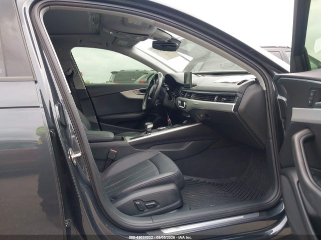 45024332 :رقم المزاد ، WAUANAF42HN025516 vin ، 2017 Audi A4 2.0t Premium مزاد بيع