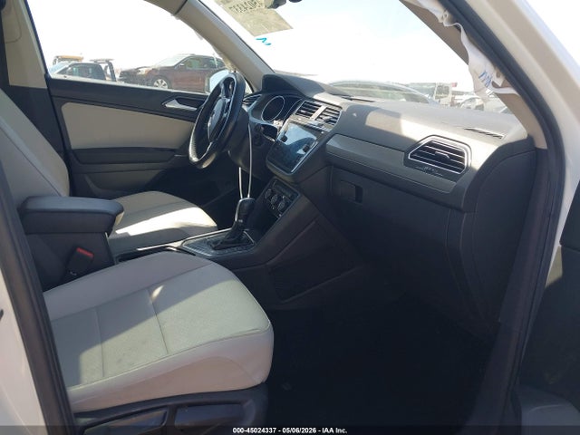 3VV3B7AX4JM177114 Volkswagen Tiguan 2.0t Se/2.0t Sel