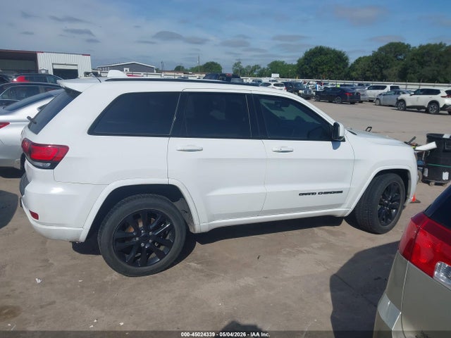 Продажа на аукционе авто 2017 Jeep Grand Cherokee Altitude 4x2, vin: 1C4RJEAG8HC952798, номер лота: 45024339